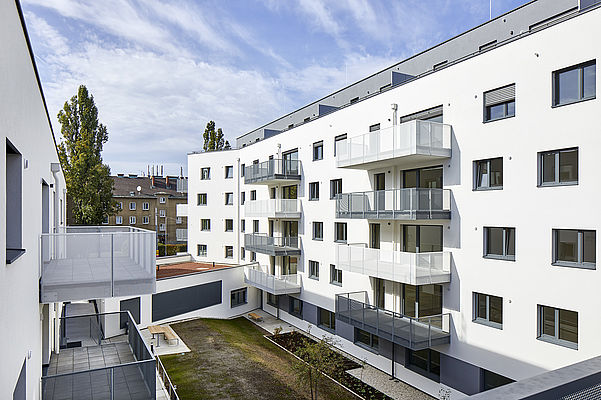 17., Alszeile 93, Haus 1_hofseitig