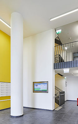 Paragonstr2 (WE + 6B47) Stiegenhaus - copyright Manfred Seidl